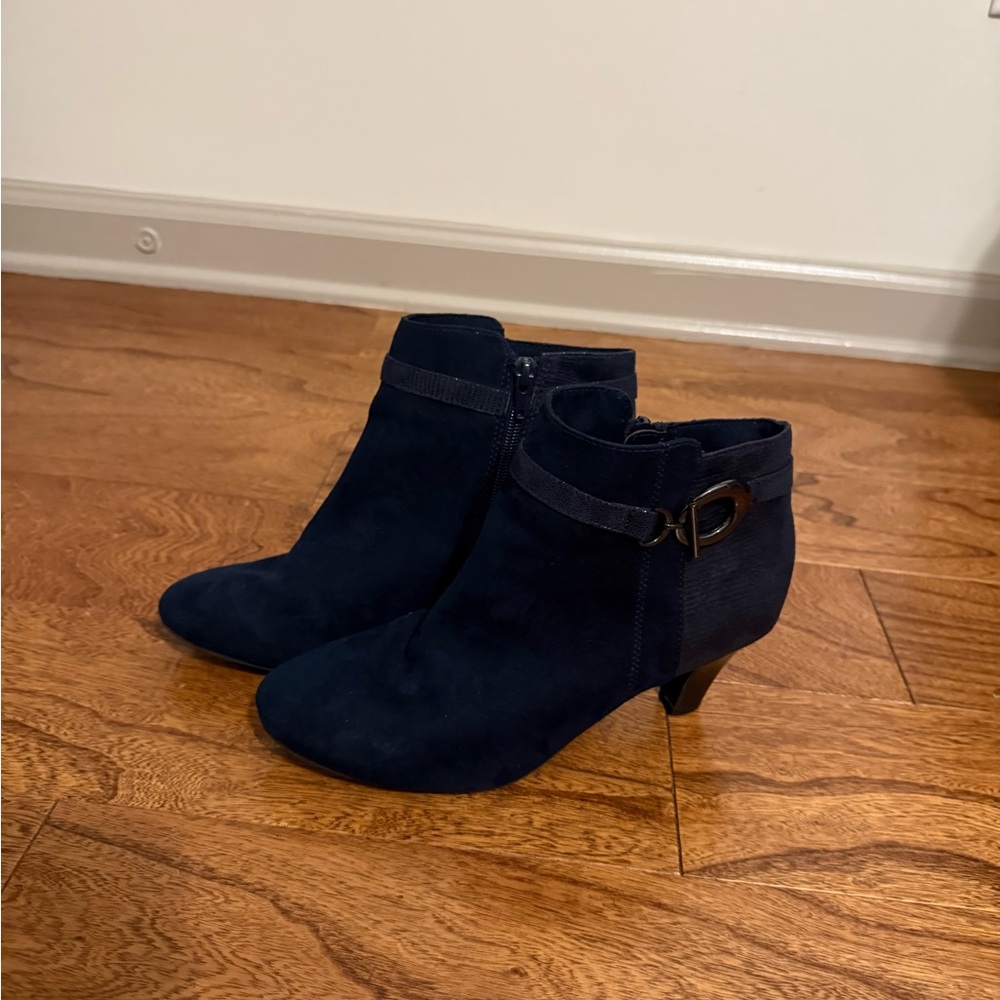 Karen Scott Blue Ankle Booties Sleek Design
